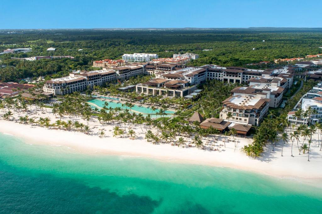 Lopesan Costa Bávaro Resort, Spa & Casino 5* 