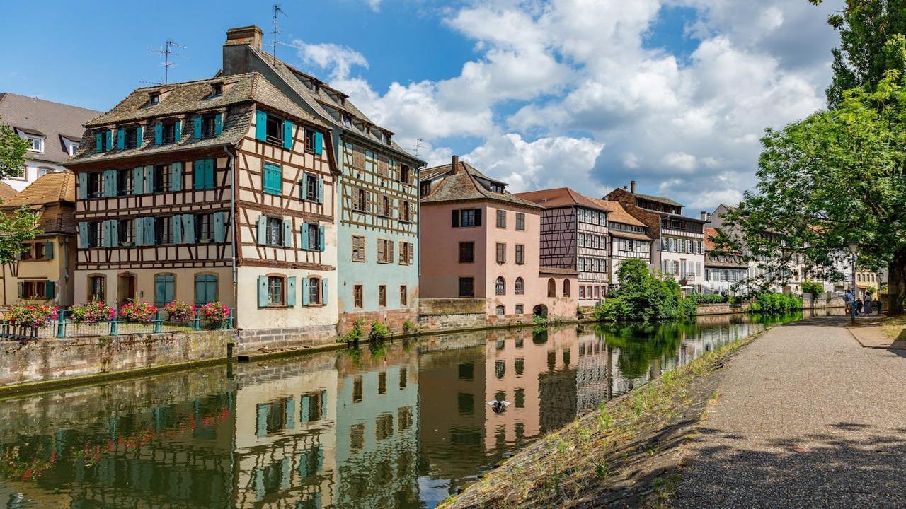 Най-доброто от ЕЛЗАС с 3 екскурзии - Страсбург, Колмар, Базел - 3 нощувки от София